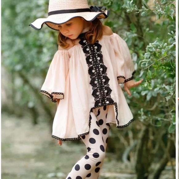 bmg Other - Girls size 4/5T light pink/apricot tie around neck blouse and polka dot pants